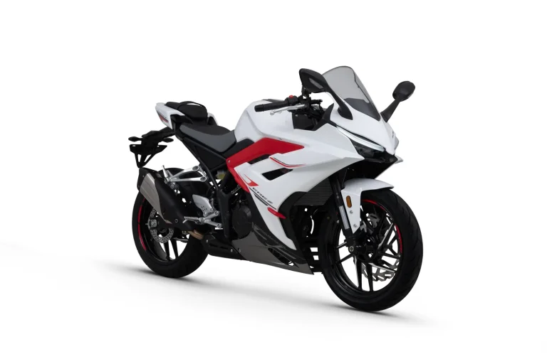 Kove 350RR blanco