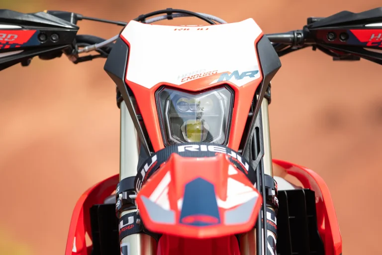 Rieju MR 300i Hard Enduro 2027 careta-led