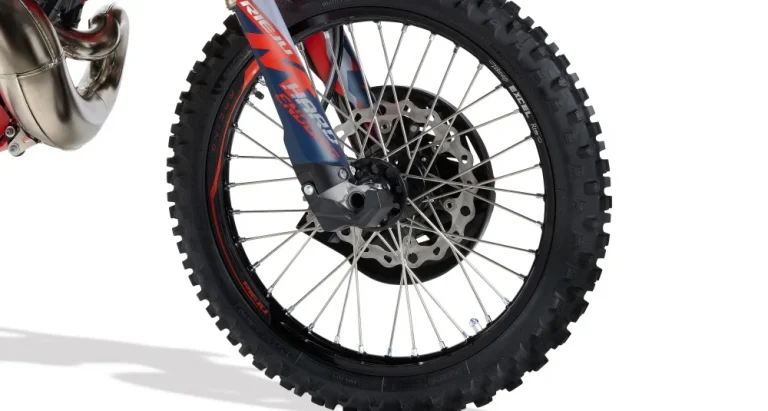 Rieju MR 300i Hard Enduro 2027 det-llantas-excel