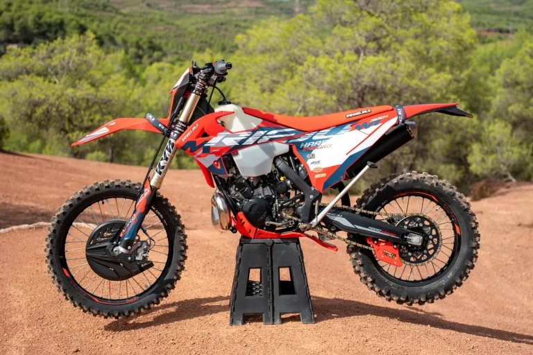Rieju MR 300i Hard Enduro 2027 lateral-izquierdo