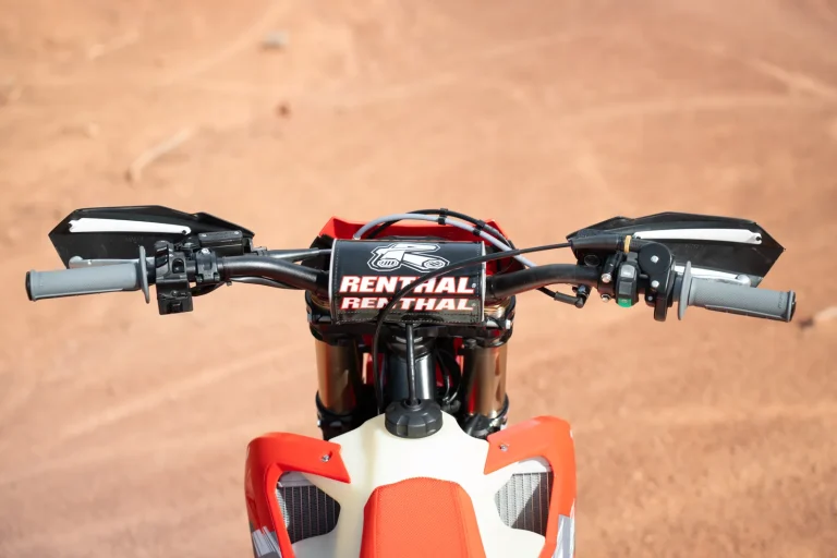 Rieju MR 300i Hard Enduro 2027 manillar