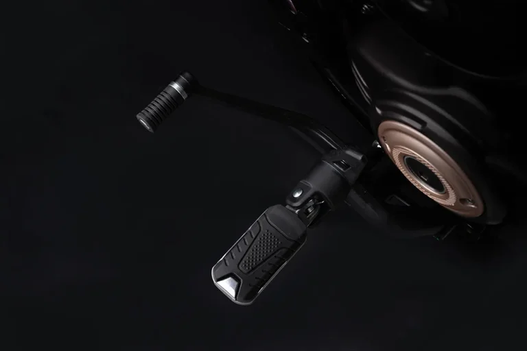Kove 625V Lancer detalle-3